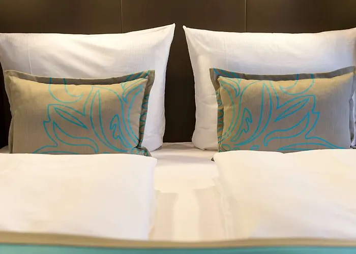 One Muenchen-east Side Otel 3*