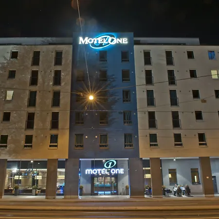 One Muenchen-east Side Hotell 3*