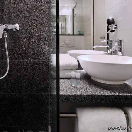 One Muenchen-east Side Hotel 3*